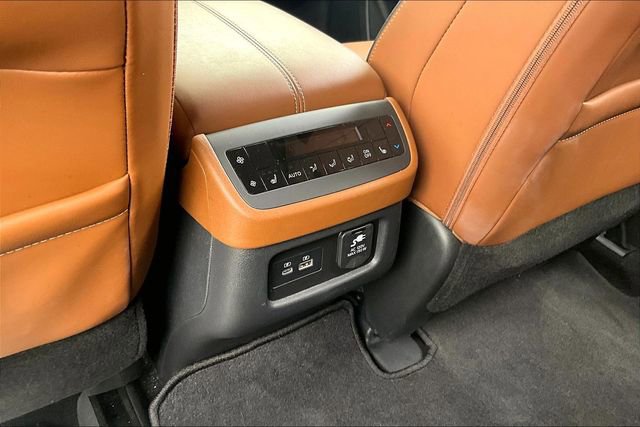 Certified 2025 Nissan Pathfinder Platinum w/ Cargo Package image 24