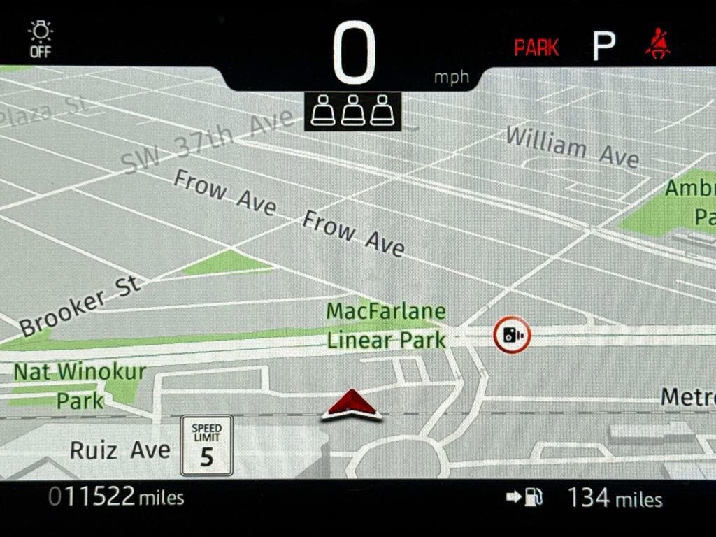 Used 2024 Land Rover Defender 110 S image 11