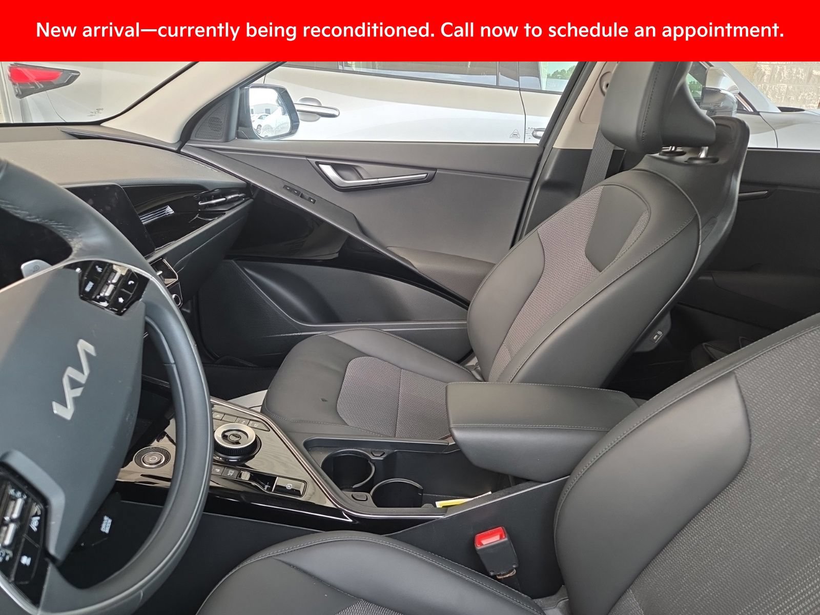 Certified 2023 Kia Niro Wind w/ Wind Preserve Package FWD image 10