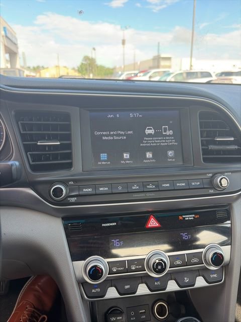 Used 2020 Hyundai Elantra SEL FWD image 14