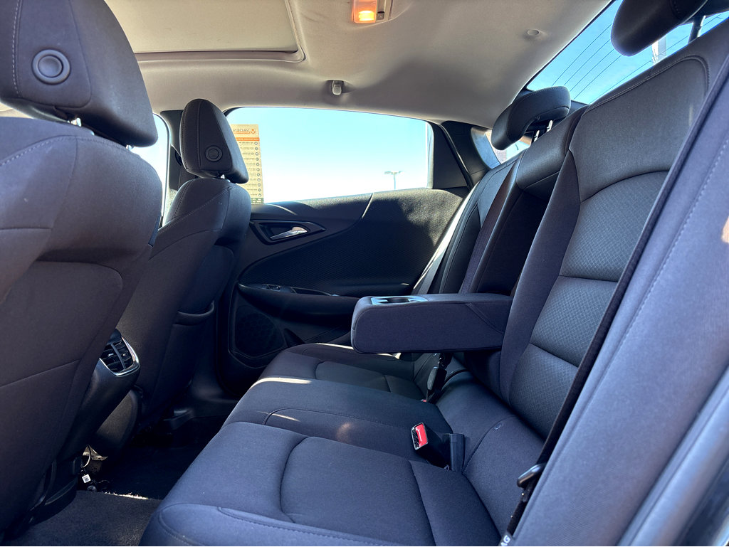 Used 2024 Chevrolet Malibu LT image 18