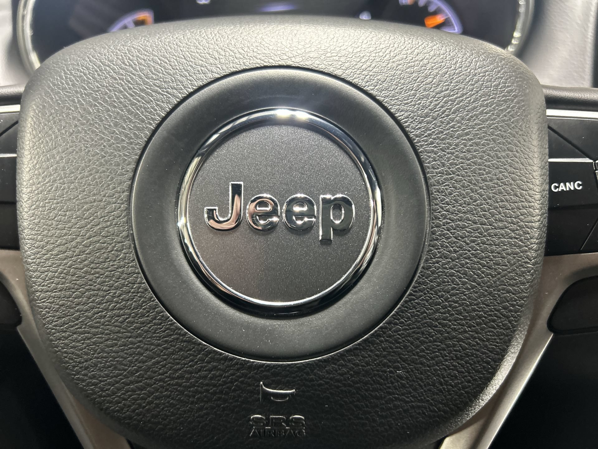 Used 2021 Jeep Grand Cherokee Limited AWD/4WD image 31
