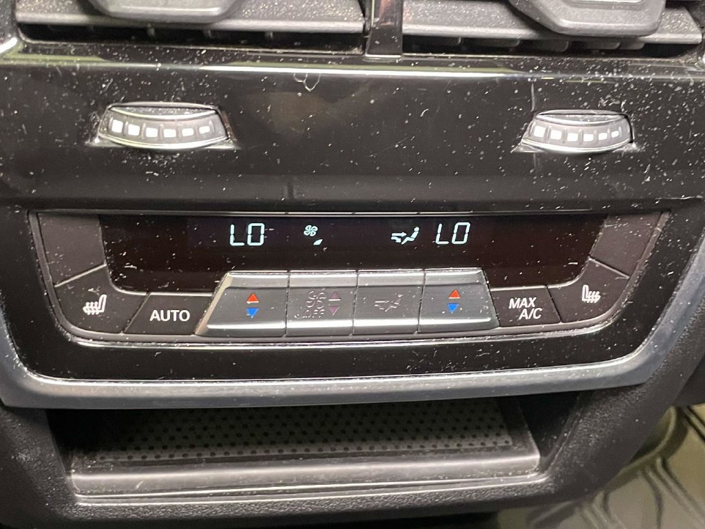 Used 2020 BMW X5 xDrive40i w/ Convenience Package AWD/4WD image 23
