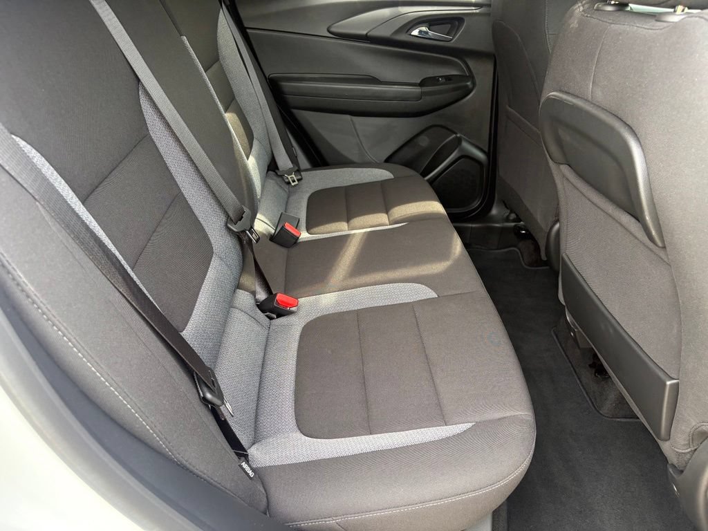 Used 2023 Chevrolet TrailBlazer LT w/ Convenience Package FWD image 33