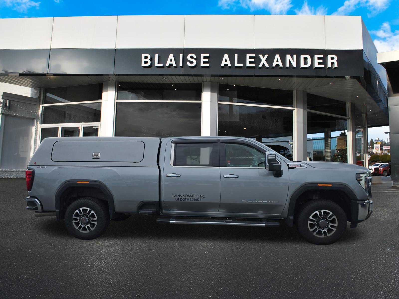 Used 2024 GMC Sierra 3500 SLT w/ SLT Premium Package AWD/4WD video 2