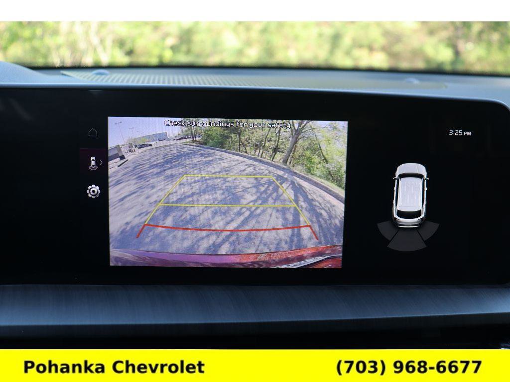 Used 2024 Kia Telluride EX w/ EX Captain's Chair Package image 16