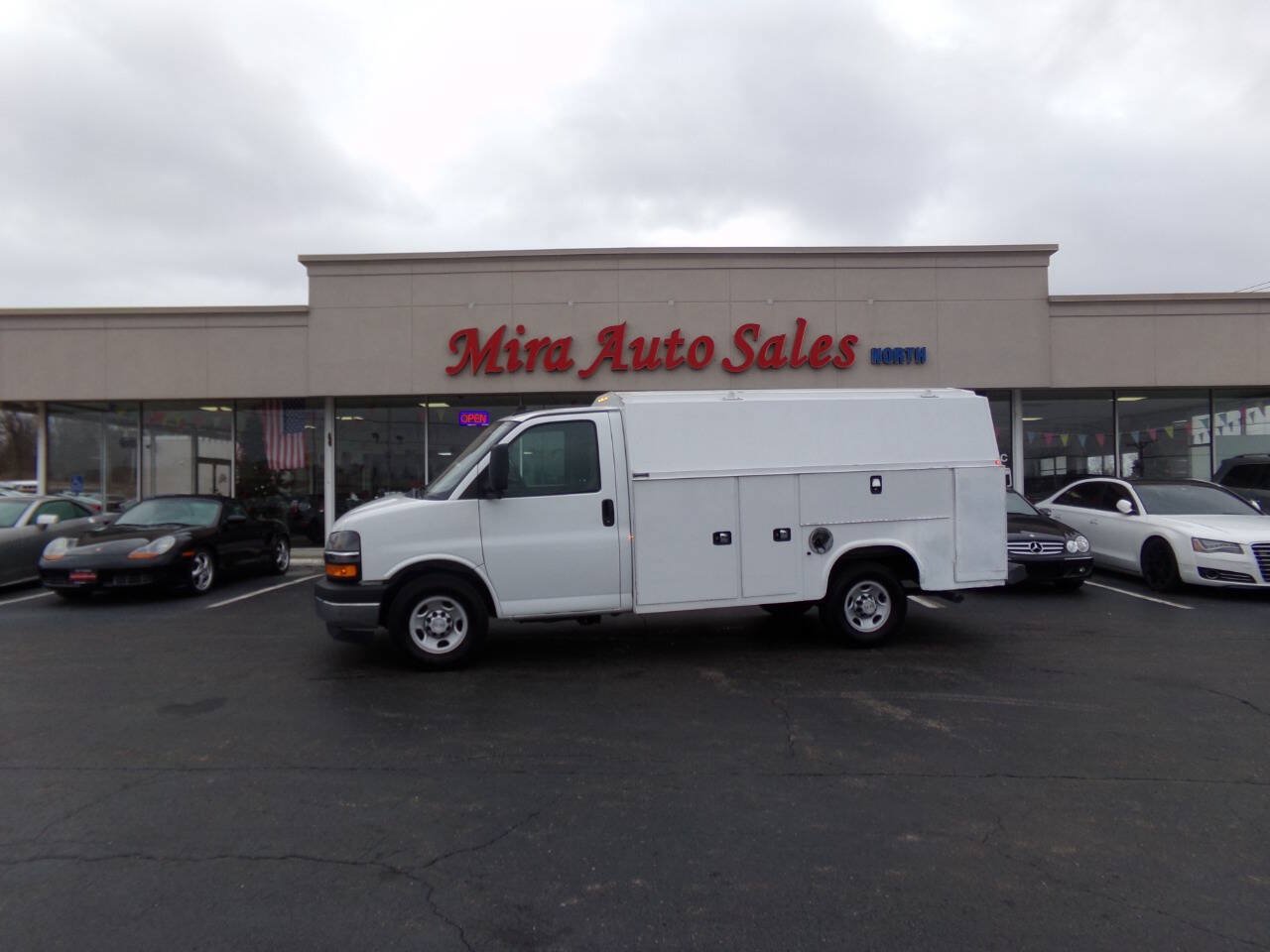 Used 2019 Chevrolet Express 3500 w/ Power Convenience Package