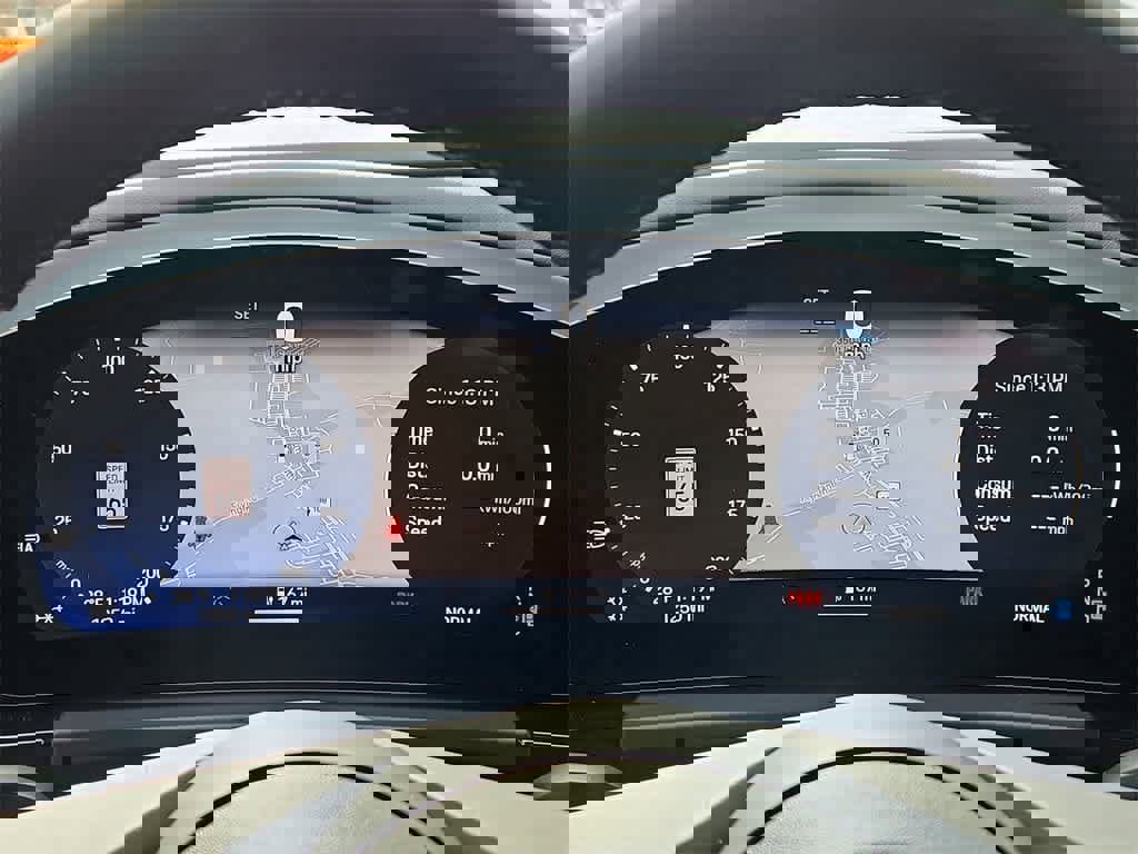 Certified 2025 Porsche Macan 4S Electric image 37