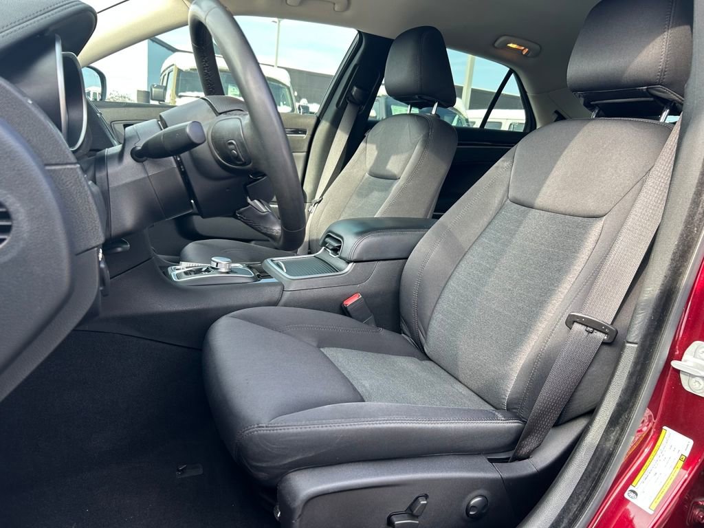 Certified 2023 Chrysler 300 Touring w/ Sport Appearance Package image 22