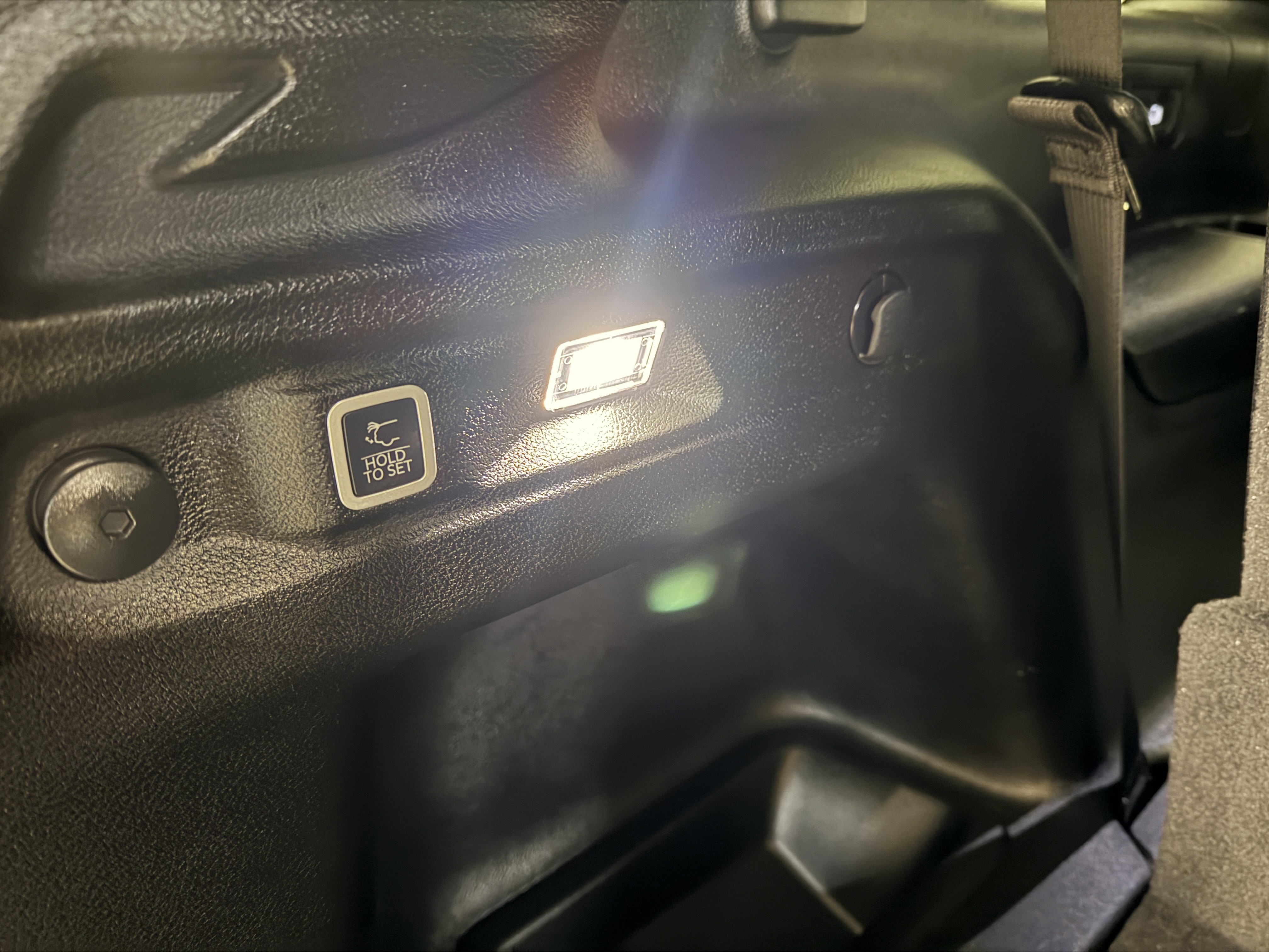 Used 2024 Jeep Grand Cherokee L Altitude image 32