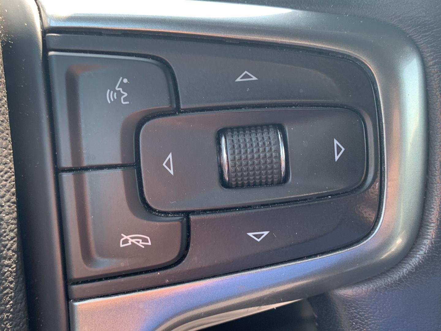 Used 2023 Chevrolet Silverado 1500 LTZ w/ LTZ Convenience Package II AWD/4WD image 12