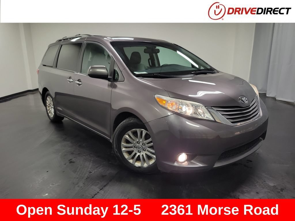 Used 2017 Toyota Sienna XLE Premium