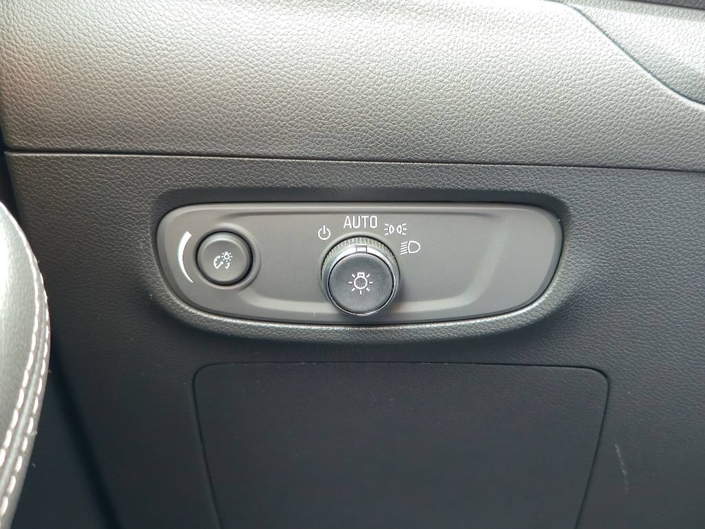 Certified 2024 Buick Encore GX Preferred w/ Comfort Package AWD/4WD image 19