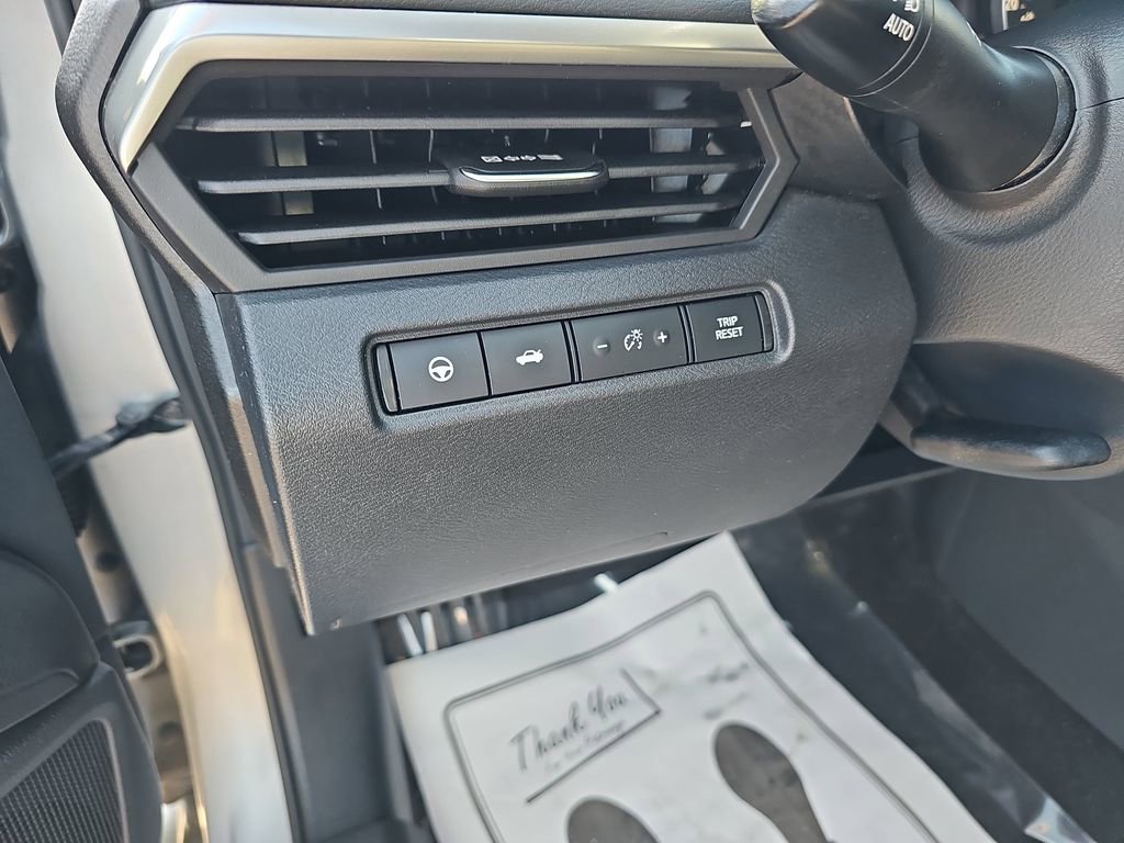 Used 2022 Nissan Altima 2.5 SV w/ SV Premium Package image 17