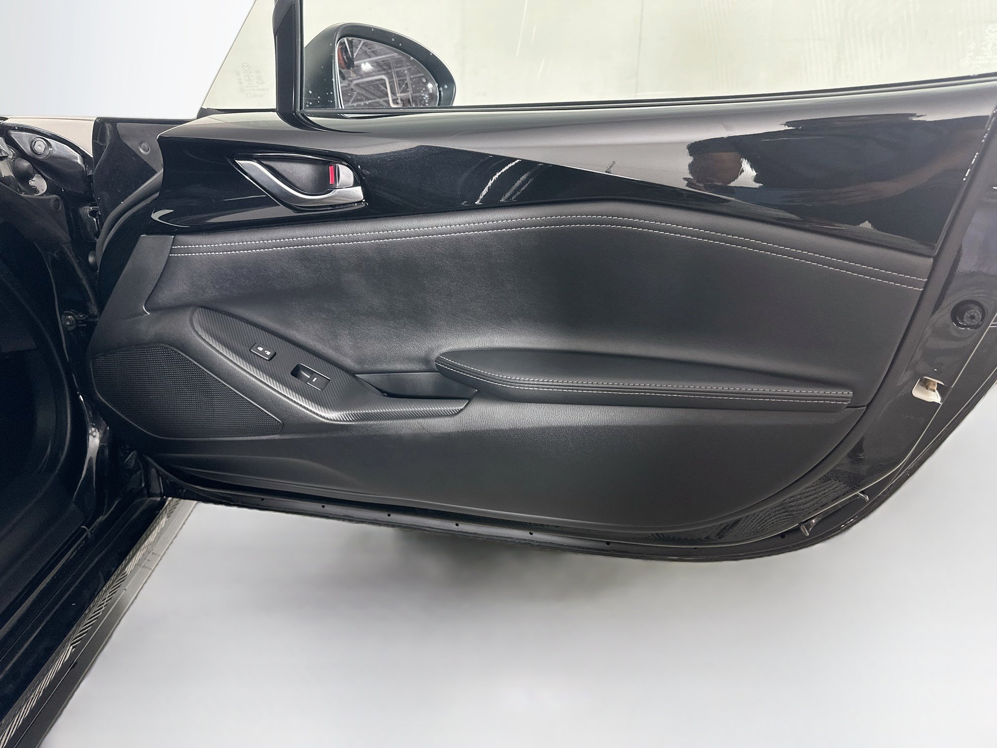 Used 2024 MAZDA MX-5 Miata Grand Touring RWD image 29