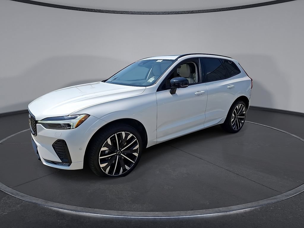 Certified 2026 Volvo XC60 B5 Ultra AWD/4WD image 3