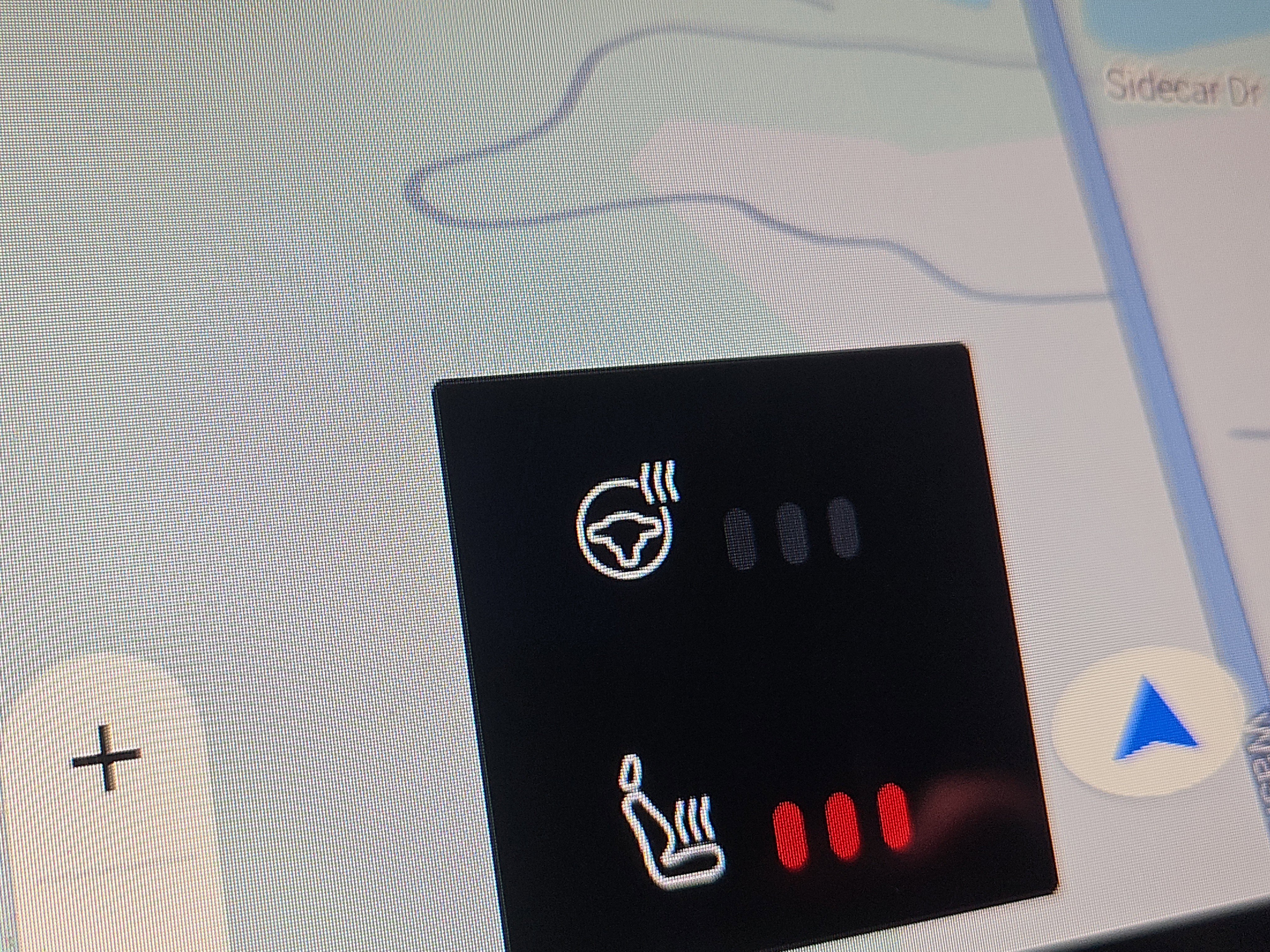 Used 2025 Volvo XC40 B5 Plus w/ Protection Package Premier image 15