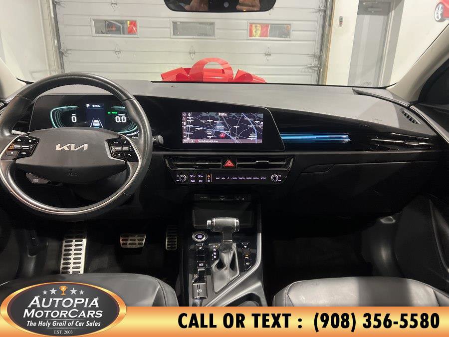 Used 2023 Kia Niro EX Touring FWD image 20