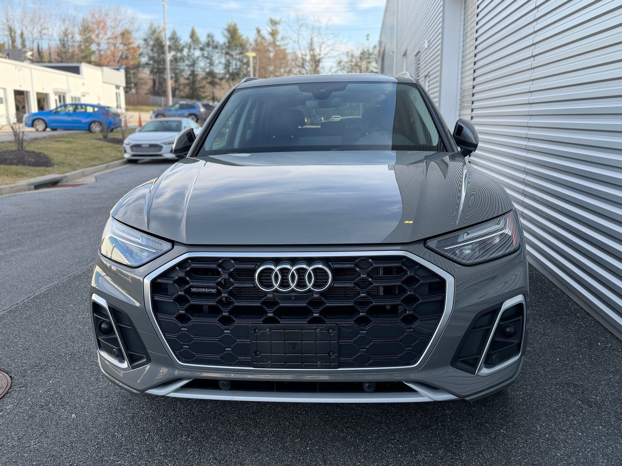 Used 2023 Audi Q5 e Premium Plus w/ Premium Plus Package image 4