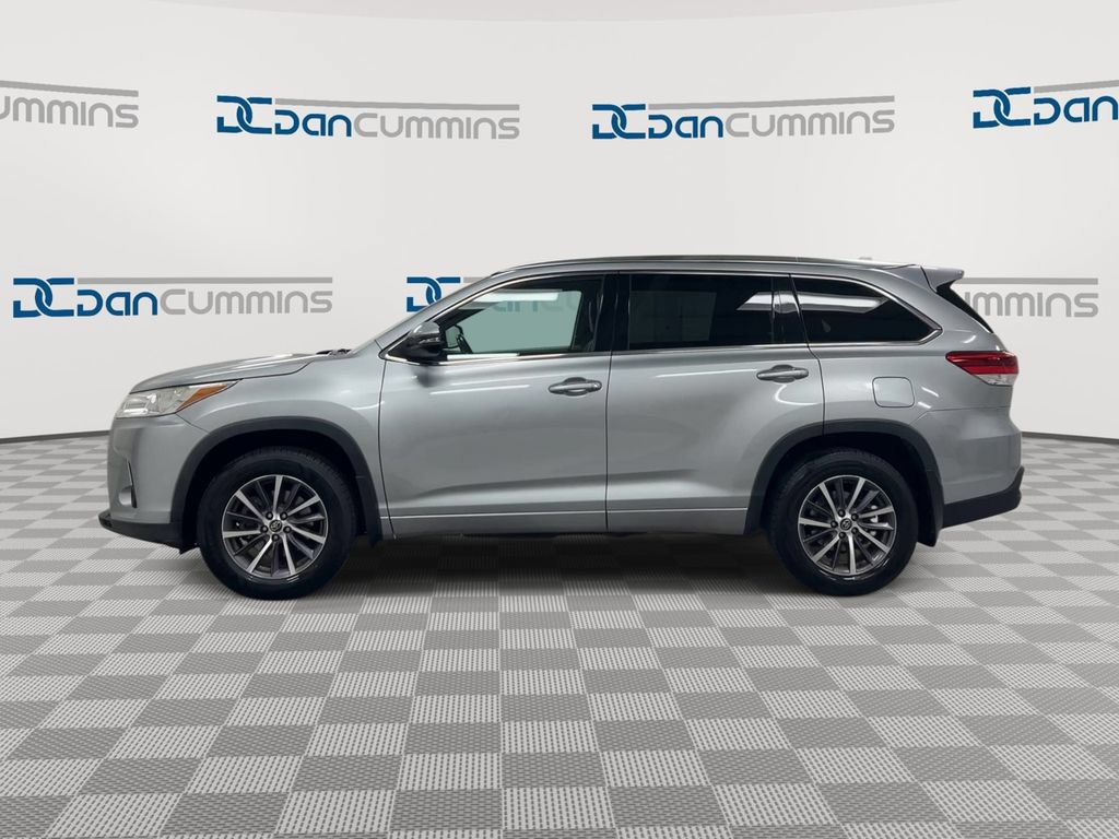 Used 2018 Toyota Highlander XLE AWD/4WD image 5