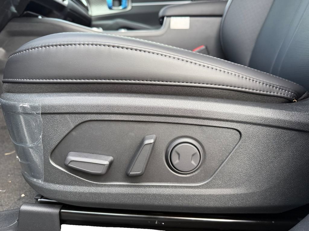 New 2025 Kia Sorento EX image 10