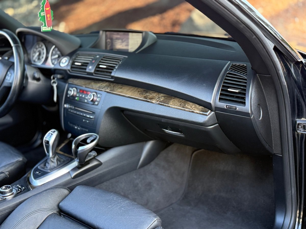 Used 2012 BMW 135i Convertible RWD image 15