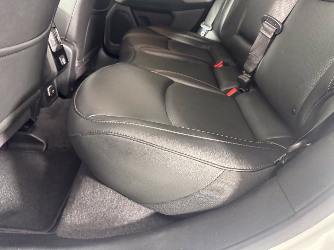 Used 2023 Jeep Compass Latitude w/ Sun and Sound Group AWD/4WD image 30