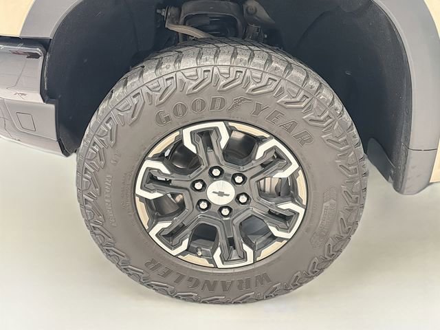 Used 2022 Chevrolet Silverado 1500 ZR2 w/ Technology Package image 27