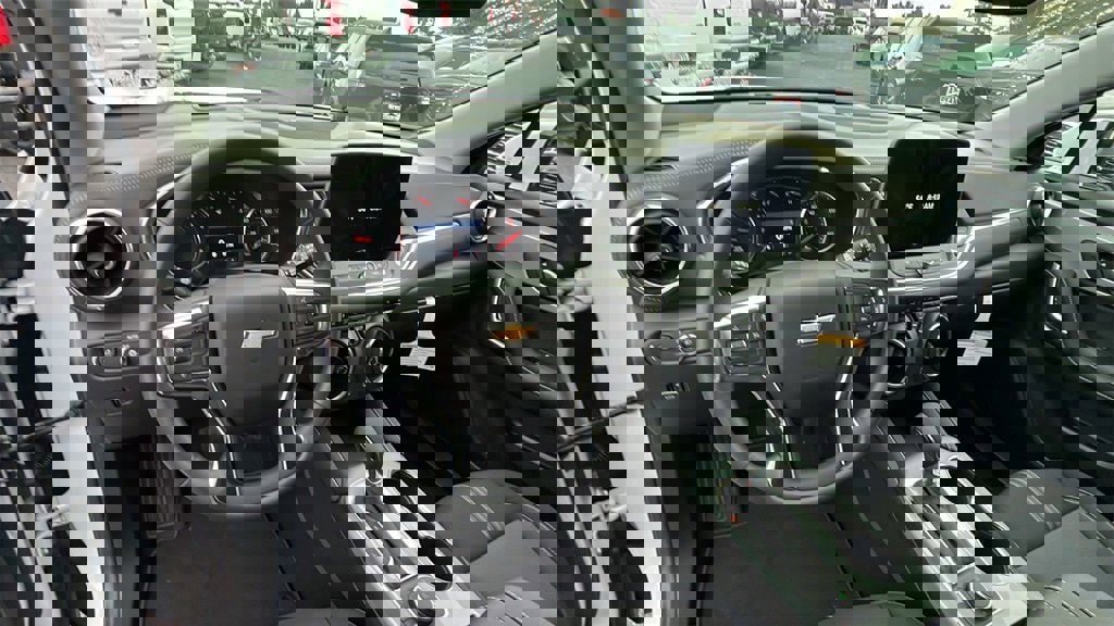 New 2026 Chevrolet Blazer LT image 18