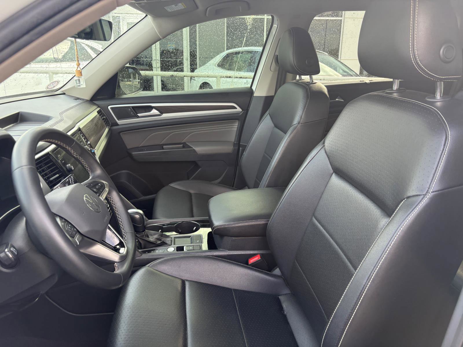 Used 2022 Volkswagen Atlas SE image 16