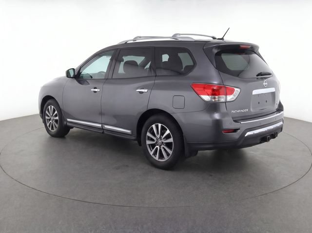 Used 2016 Nissan Pathfinder SL w/ SL Premium Package AWD/4WD image 3