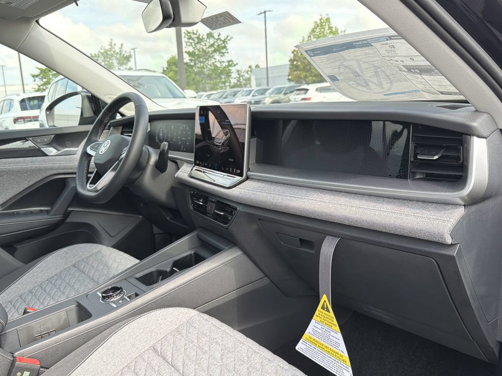 New 2026 Volkswagen Tiguan S FWD image 18