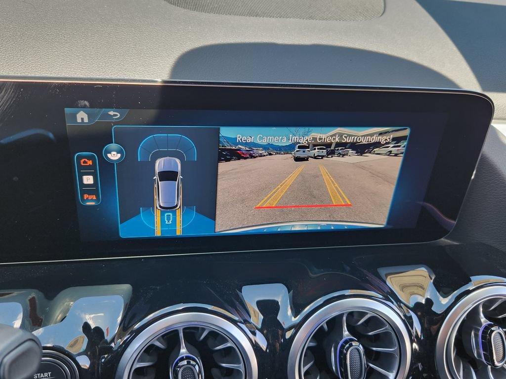 New 2026 Mercedes-Benz GLA 35 AMG 4MATIC image 17