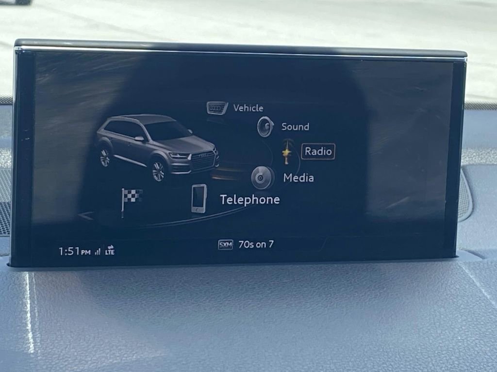 Used 2018 Audi Q7 2.0T Premium Plus w/ Premium Plus Package image 24