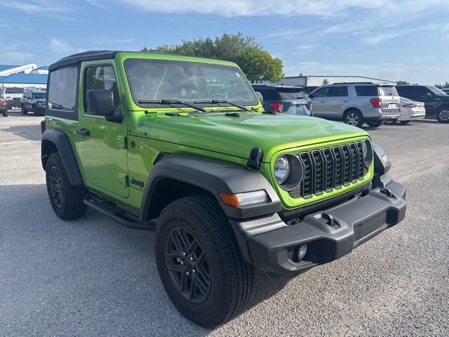 Used 2025 Jeep Wrangler Sport image 3