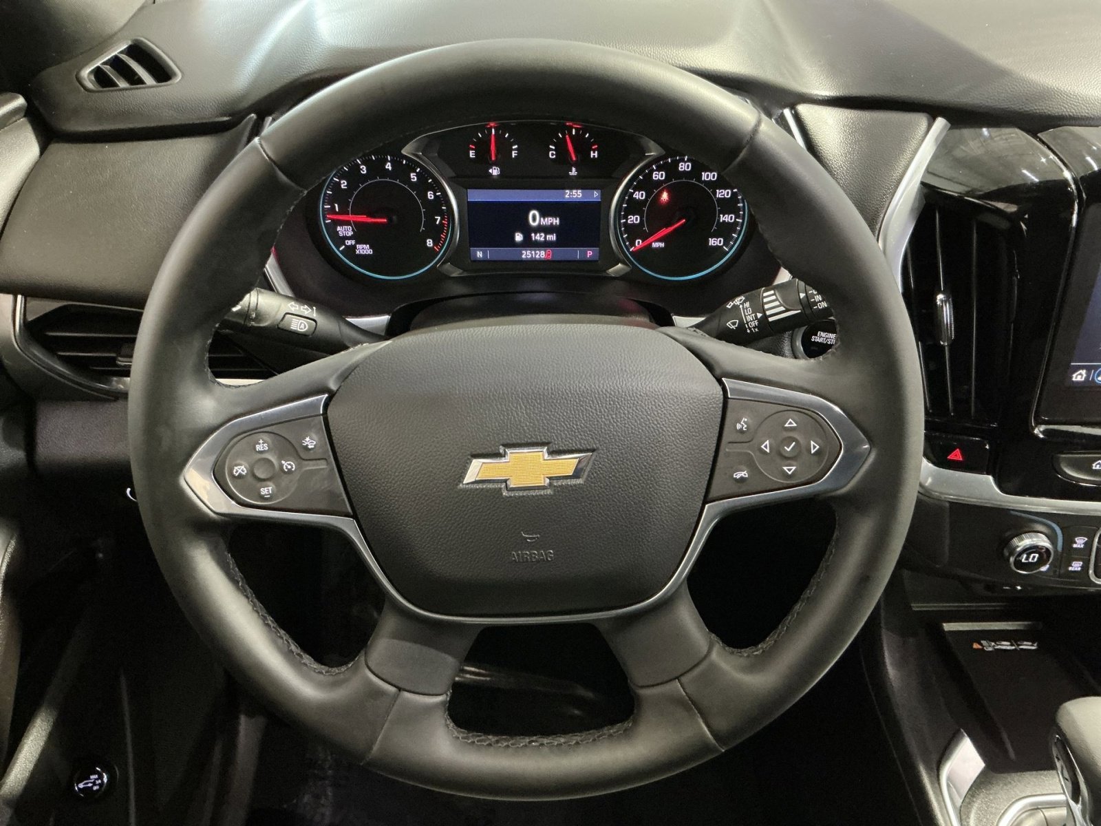 Used 2023 Chevrolet Traverse LT AWD/4WD image 17