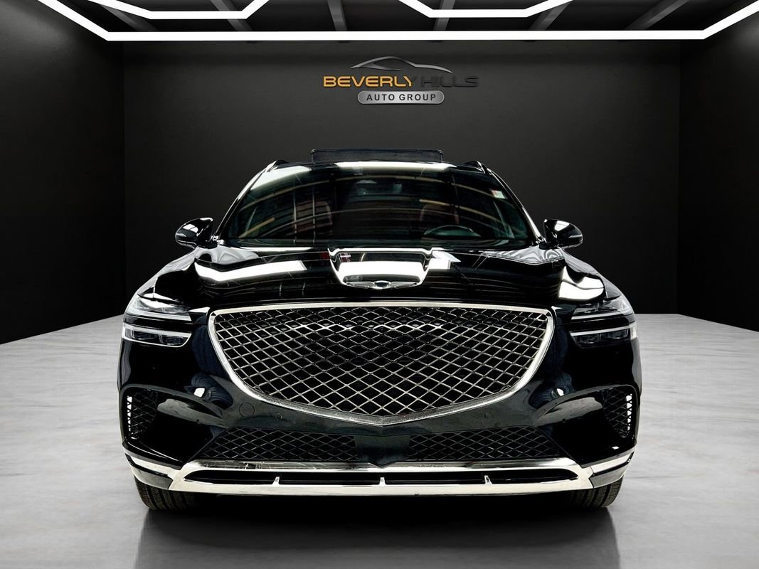 Used 2023 Genesis GV70 2.5T w/ Sport Prestige Package image 8