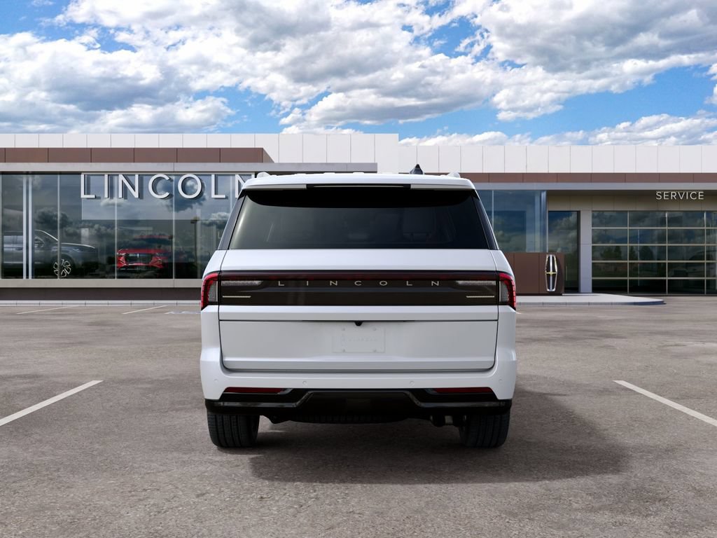 New 2027 Lincoln Navigator Premiere AWD/4WD image 7