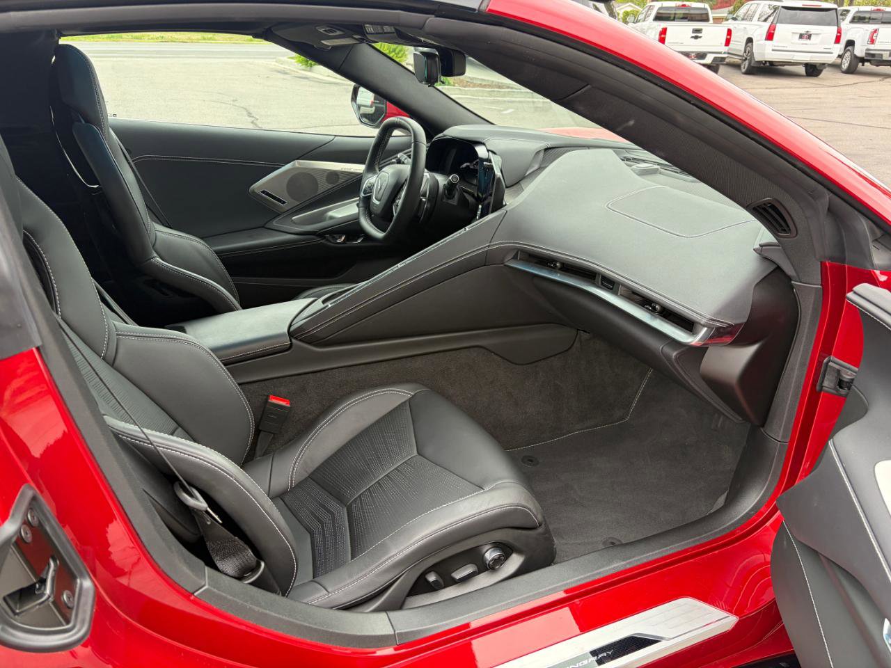 Used 2024 Chevrolet Corvette Stingray Preferred Cpe w/ Z51 Performance Package RWD image 5