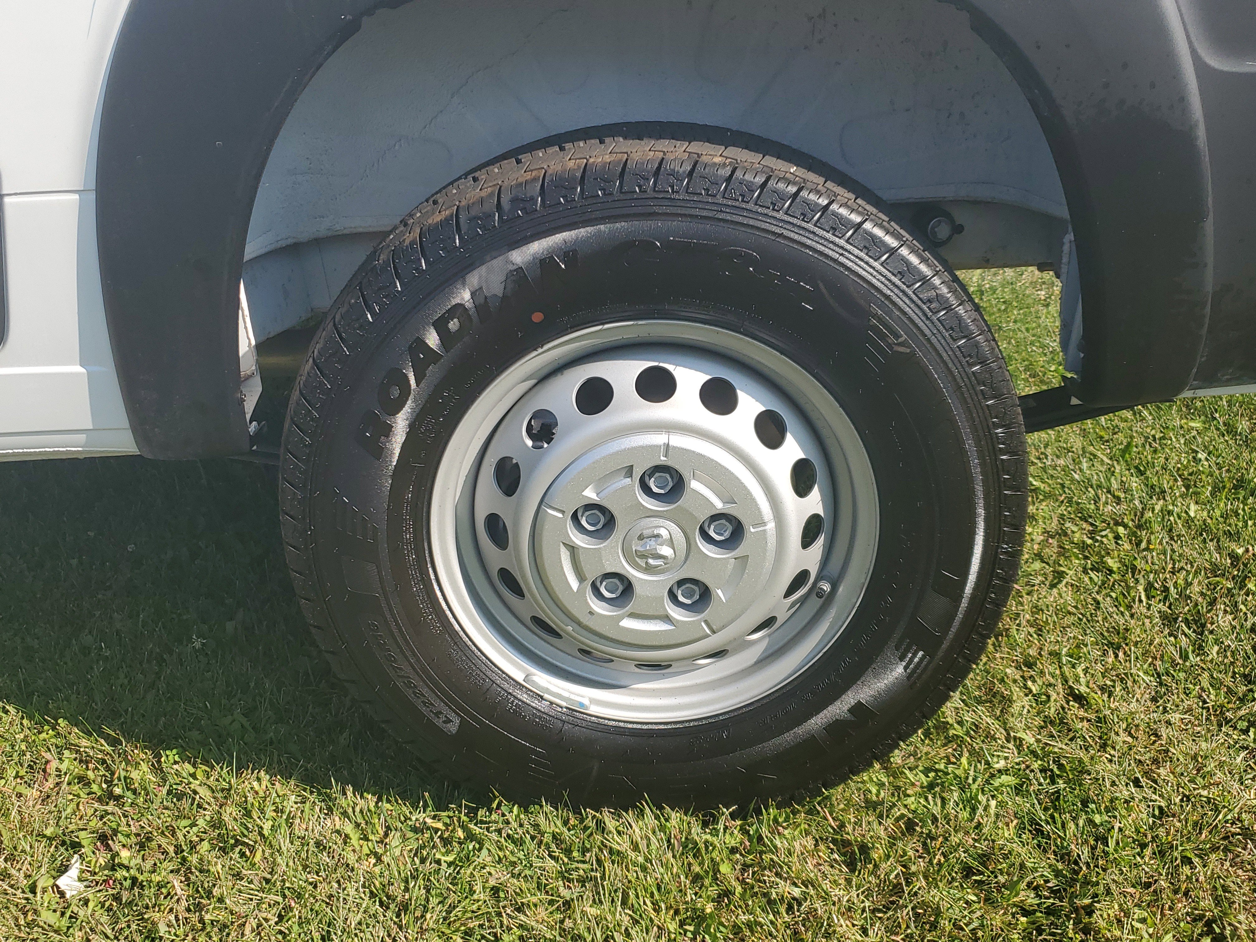 Used 2025 RAM ProMaster 2500 w/ Safety Group image 5