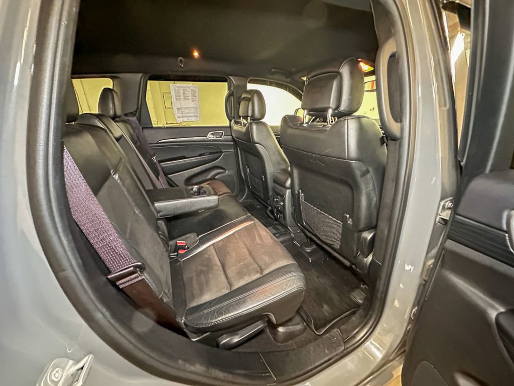 Used 2019 Jeep Grand Cherokee Altitude image 29