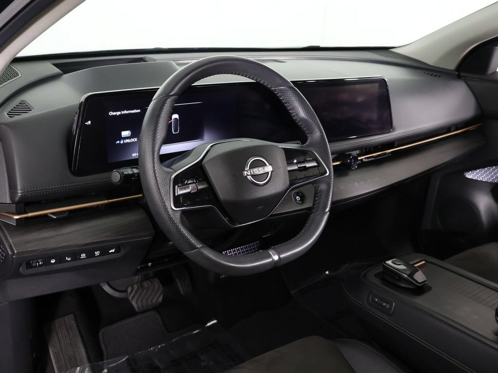 Used 2024 Nissan Ariya AWD image 31