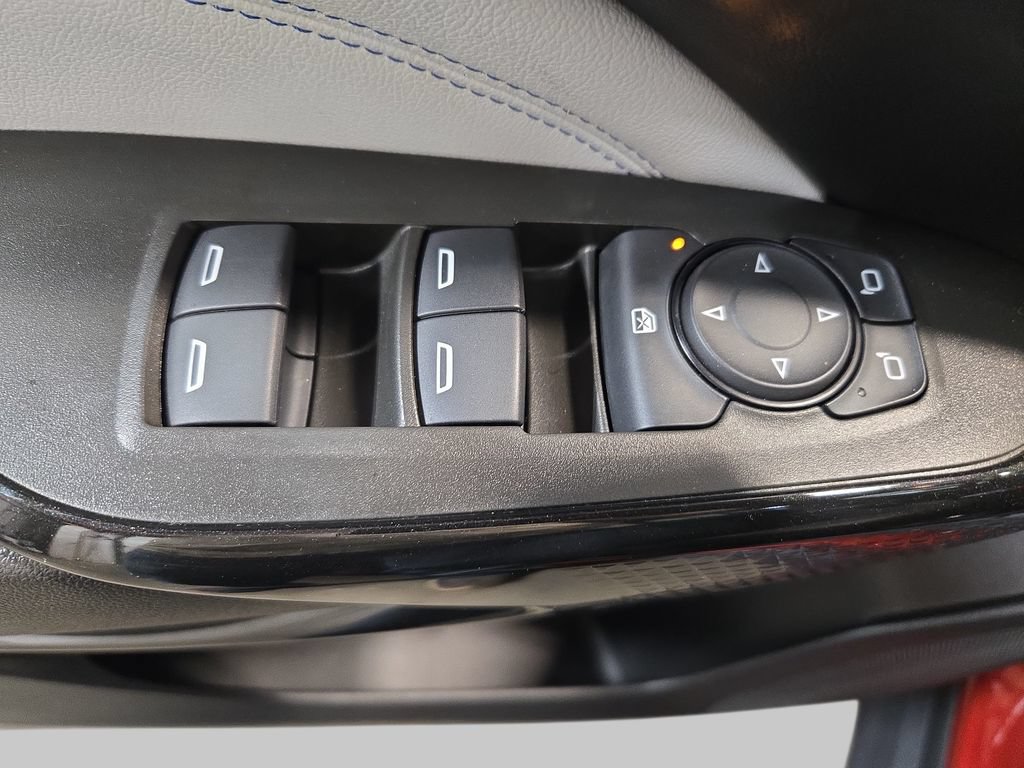 Used 2024 Chevrolet Trax LT w/ Driver Confidence Package FWD image 30