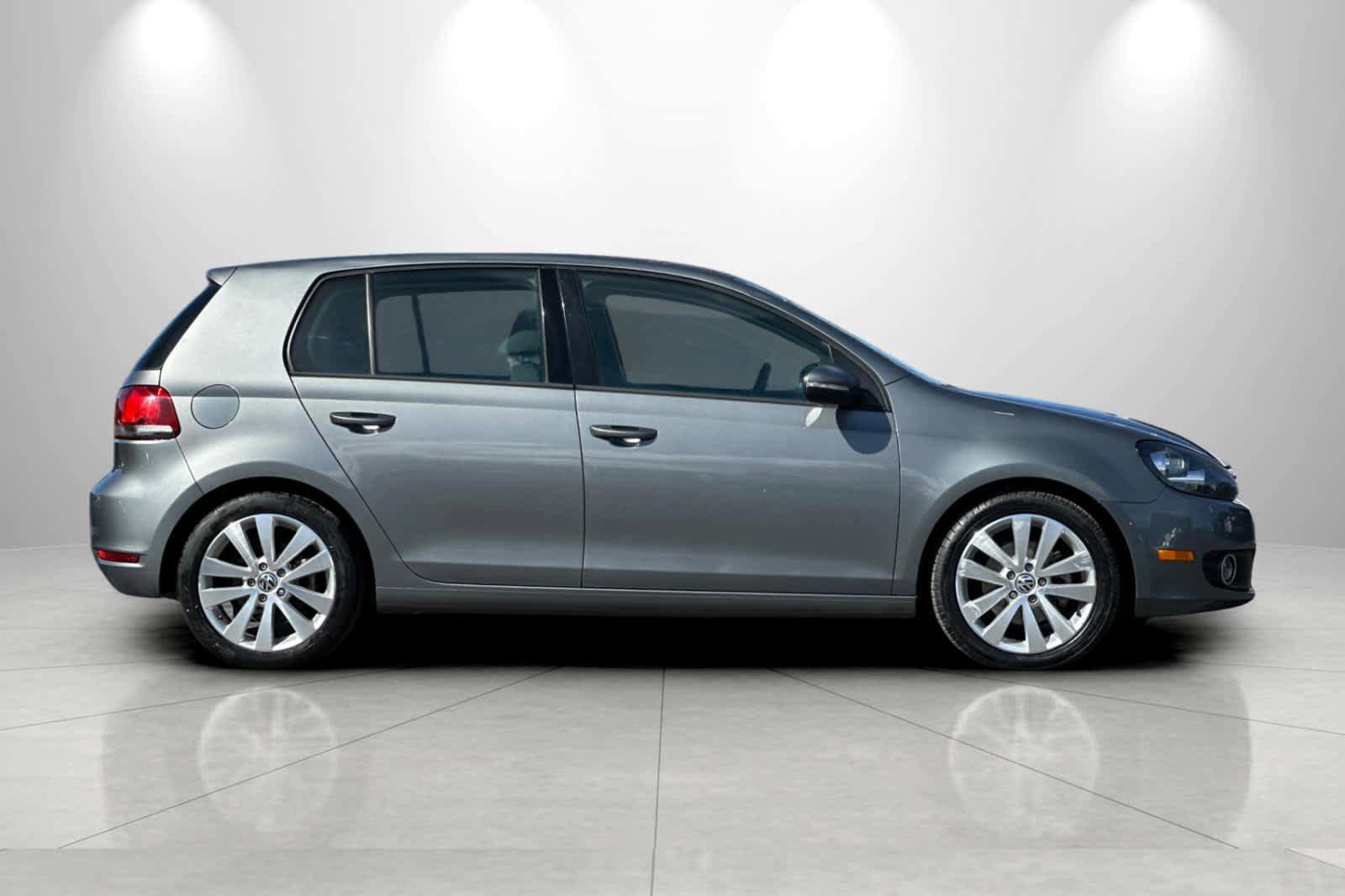 Used 2012 Volkswagen Golf TDI image 8