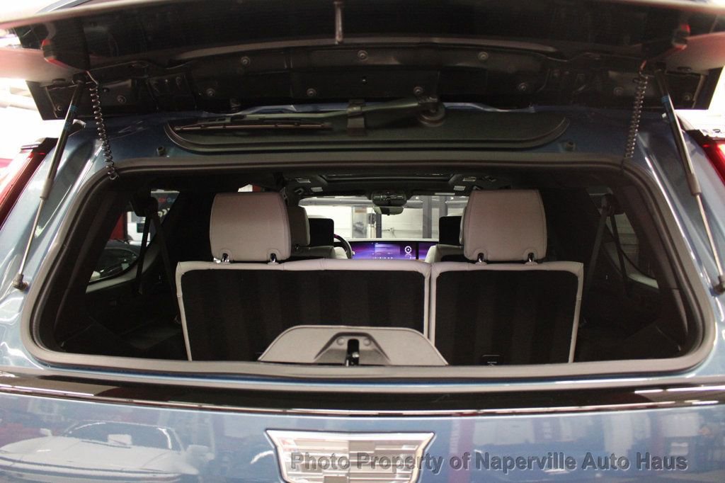 Used 2025 Cadillac Escalade ESV Sport Platinum w/ LPO, ONYX Package image 53