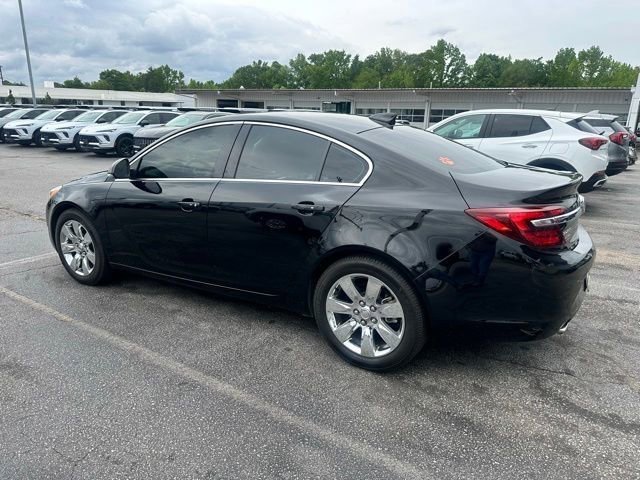 Used 2017 Buick Regal Premium w/ Driver Confidence Package #1 FWD image 12