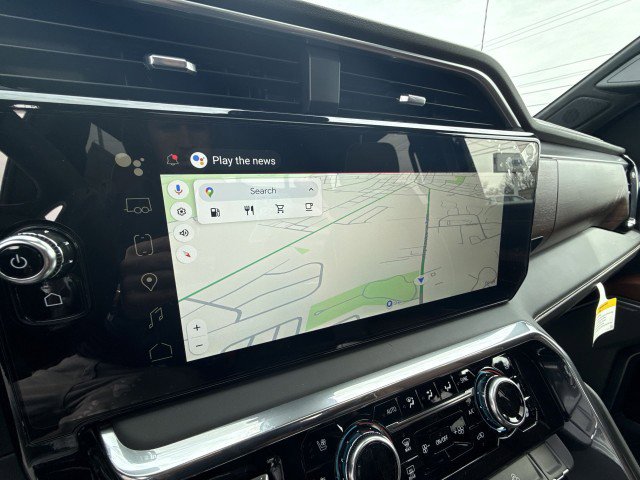 New 2026 GMC Sierra 2500 Denali Ultimate w/ LPO, Black Badging Package image 19