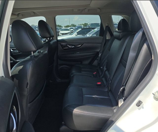 Used 2020 Nissan Rogue SL w/ Premium Package AWD/4WD image 10