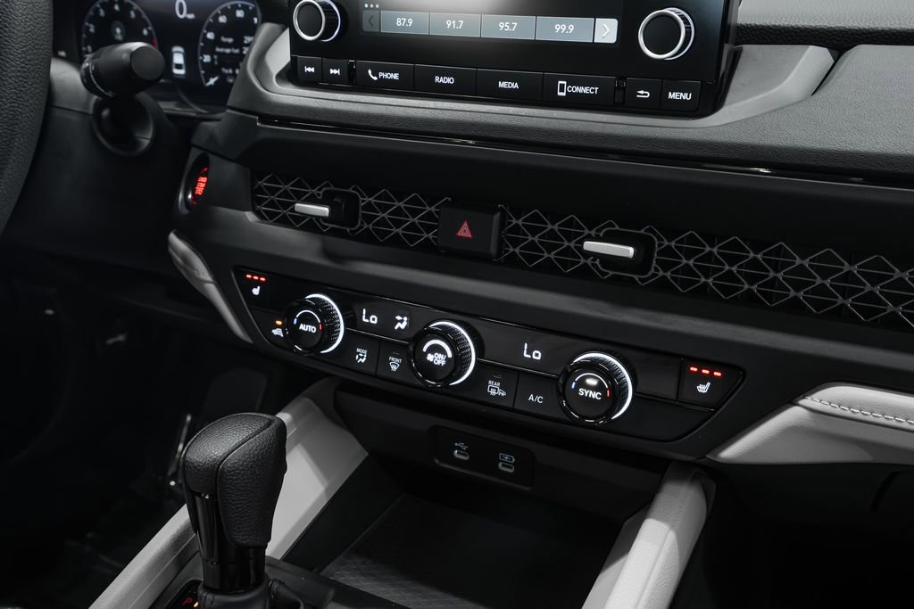 Used 2023 Honda Accord EX image 23