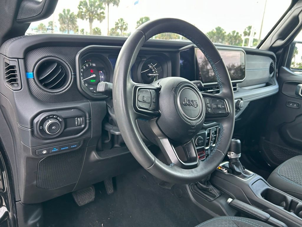 Used 2024 Jeep Wrangler Unlimited Rubicon 4xe AWD/4WD image 20